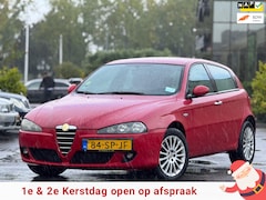 Alfa Romeo 147 - 1.6 T.Spark Progression | Leder sportstoelen | Climate control | Elektrische ramen | Armst
