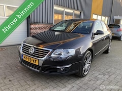 Volkswagen Passat - 2.0 FSI Highline