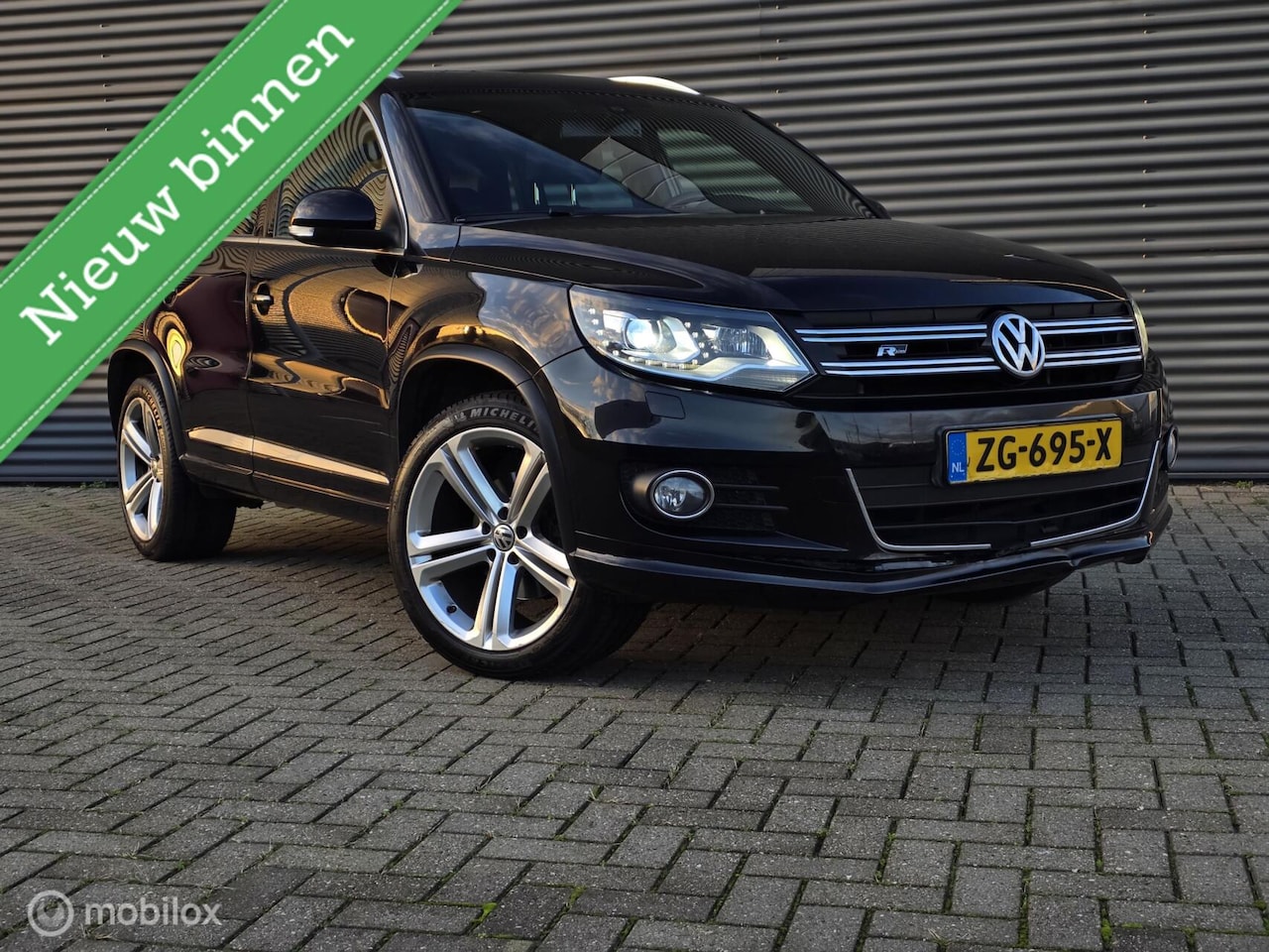 Volkswagen Tiguan - 2.0 TSI Sport&Style 4motion R-line Edition - AutoWereld.nl