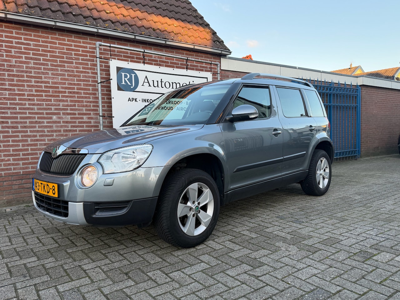 Skoda Yeti - 1.2 TSI Comfort DSG/NAP/AIRCO - AutoWereld.nl