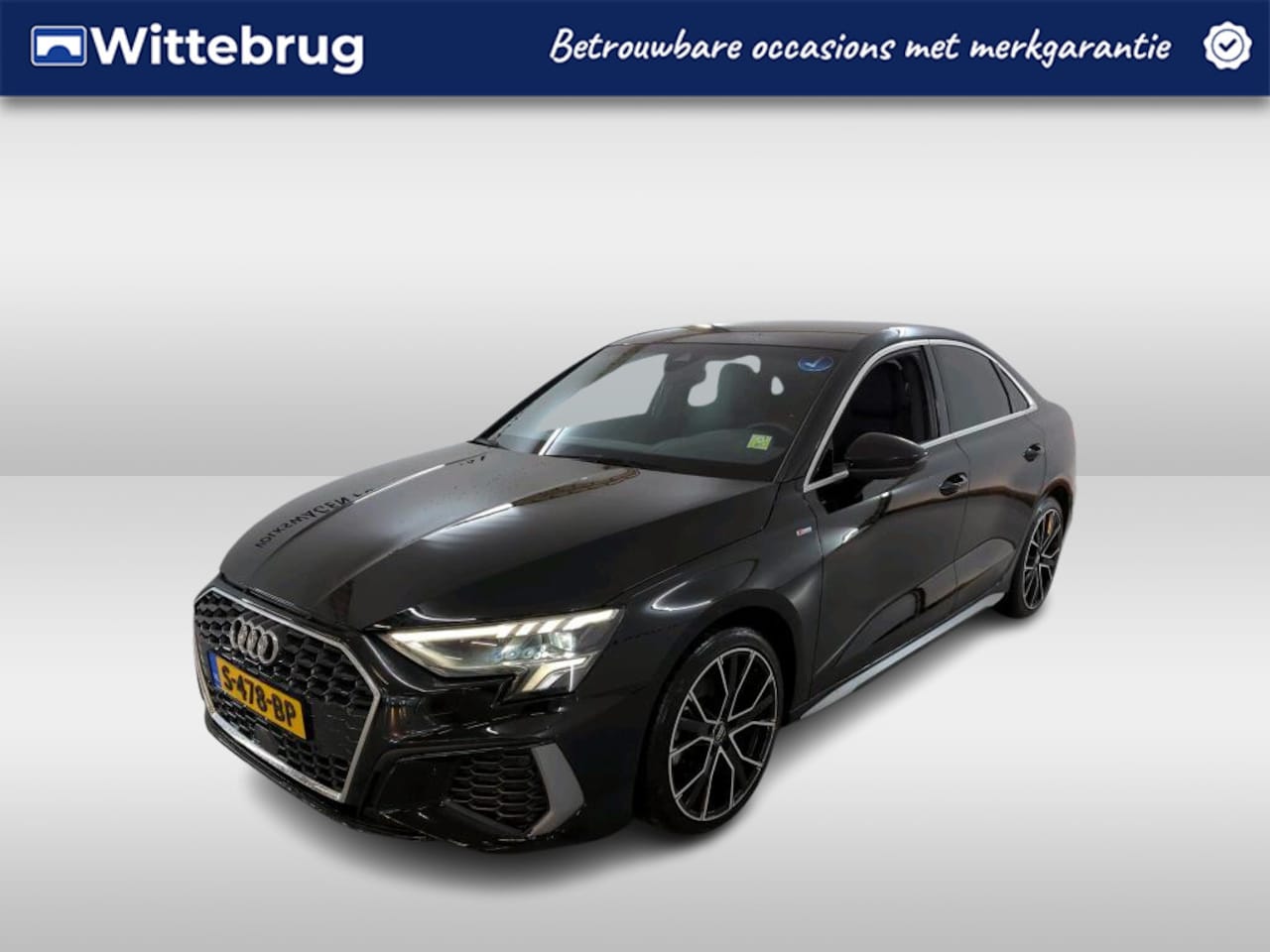 Audi A3 Limousine - 30 TFSI S edition 30 TFSI S edition - AutoWereld.nl