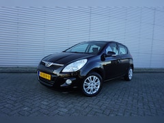 Hyundai i20 - 1.2i Plus Climate / Elektr. ramen / NAP