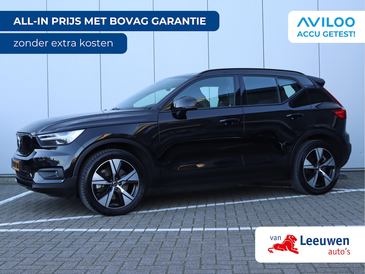Volvo XC40 - Recharge P8 AWD R-Design | Trekhaak | Camera | Org. NL - AutoWereld.nl