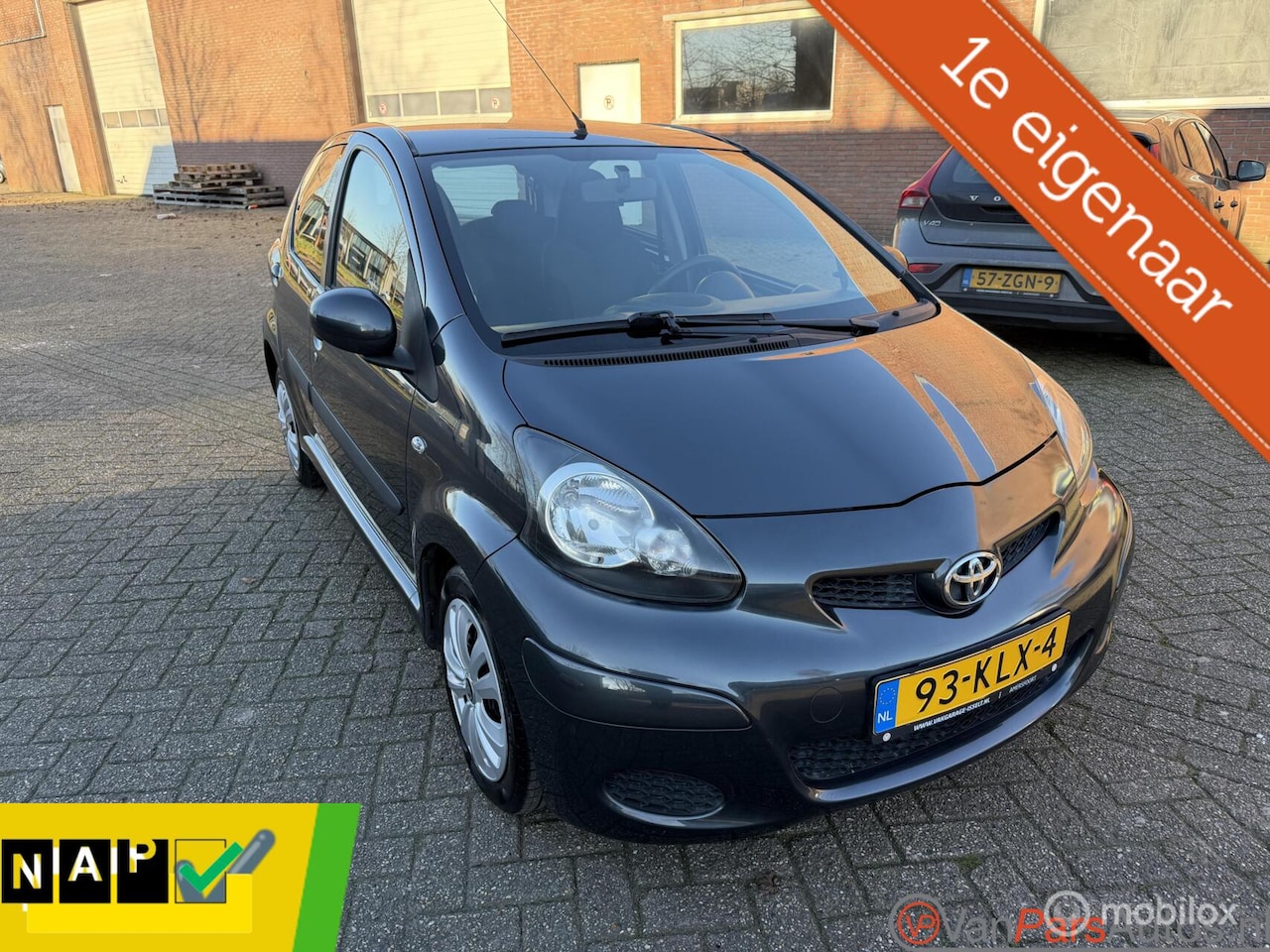 Toyota Aygo - 1.0-12V Comfort 1.0-12V Comfort,AIrco,5drs,1e eigenaar - AutoWereld.nl