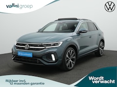 Volkswagen T-Roc - 1.5 TSI 150 pk DSG R-Line | Panoramadak | Trekhaak | Navigatie Discover Pro | IQ Light | A