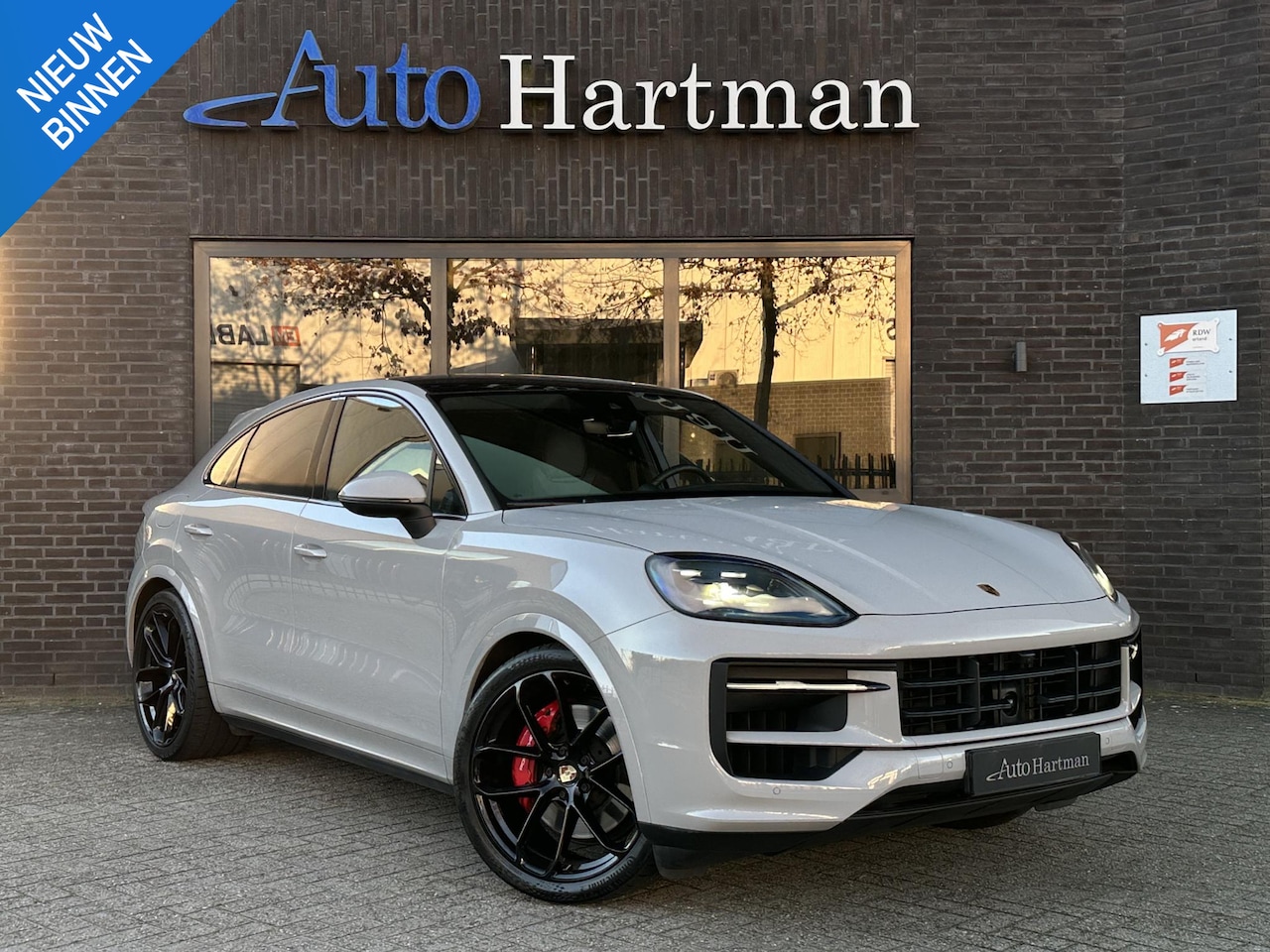Porsche Cayenne Coupé - 3.0 E-Hybrid PASSENGER-DISPLAY|SPORT-CHRONO|PANO|BOSE - AutoWereld.nl
