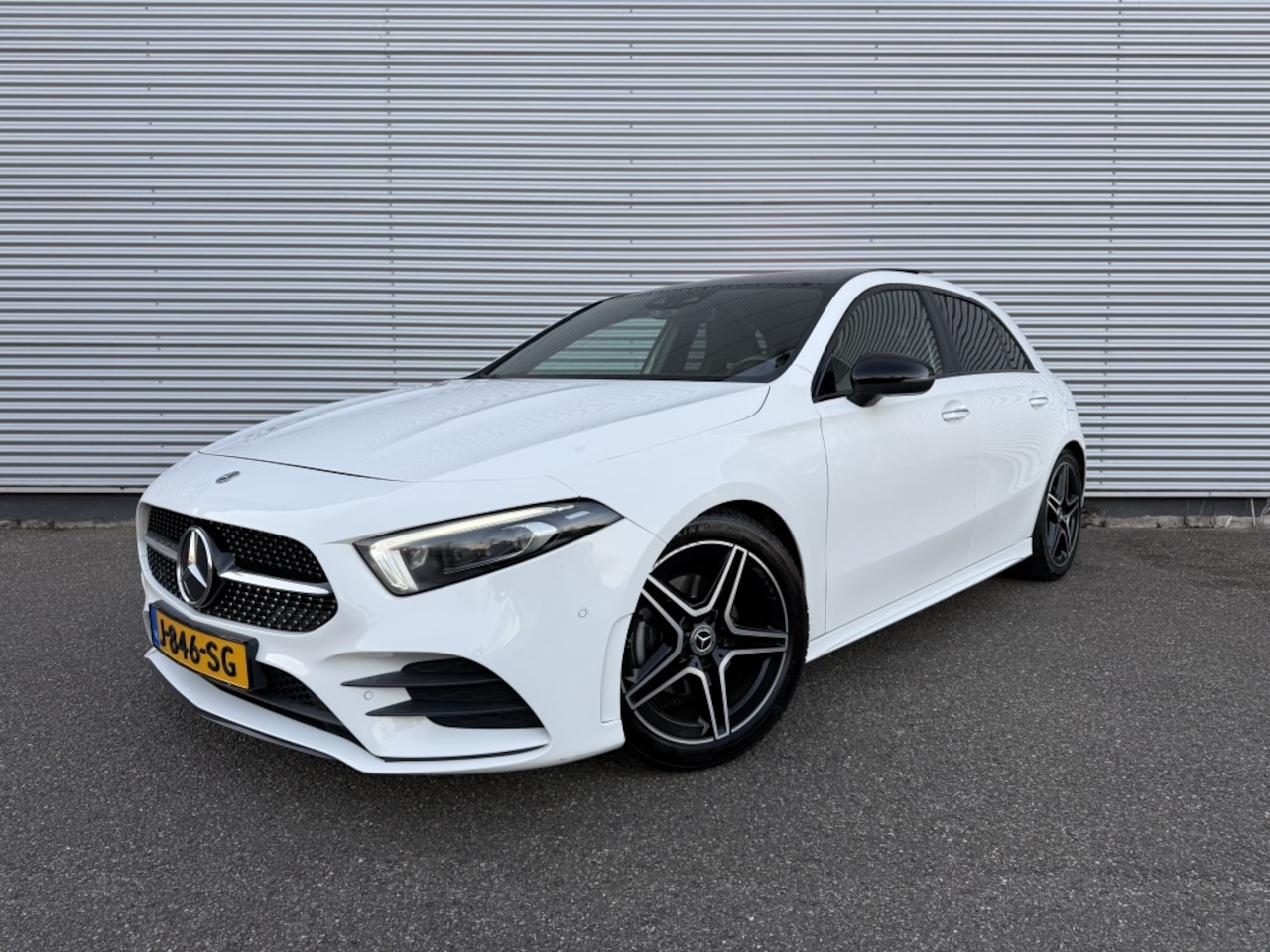 Mercedes-Benz A-klasse - 180 Bns Solution AMG NAP Pano BTW Sfeer Memory Multibeam - AutoWereld.nl