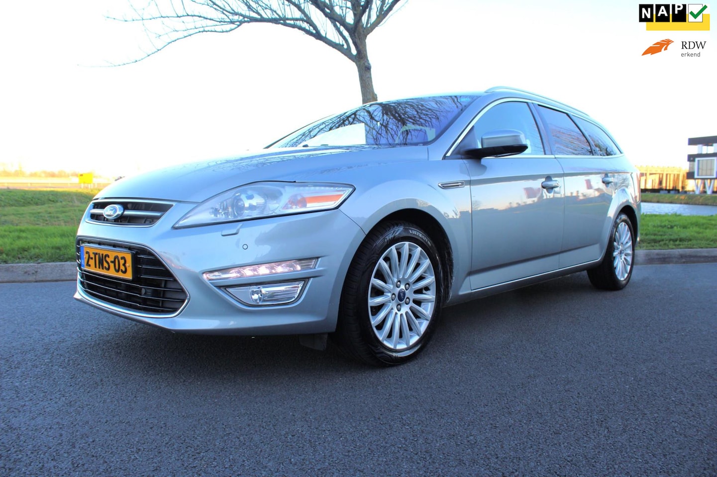 Ford Mondeo Wagon - 1.6 EcoBoost Platinum Climate Control Navigatie - AutoWereld.nl