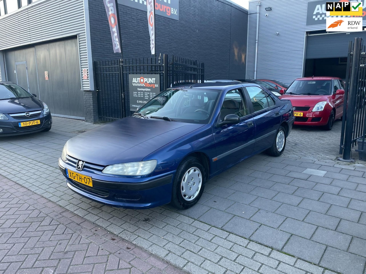Peugeot 406 - 1.8-16V SR Automaat 2e Eigenaar! Airco NAP APK - AutoWereld.nl