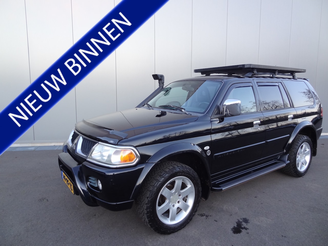 Mitsubishi Pajero - 3.0 V6 | 4X4 | TREKHAAK | 2800 GEREMD | ROOFREK - AutoWereld.nl