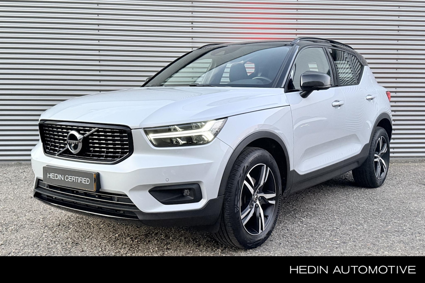 Volvo XC40 - T3 R-Design | Adaptive Cruise | Trekhaak | Keyless | - AutoWereld.nl