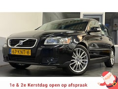 Volvo V50 - 1.8 Sport|NAP|APK10-26|Facelift|Navi|Airco|17"LMV|Nettestaat