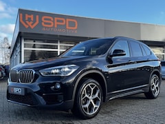 BMW X1 - sDrive20i Executive|Sport|LED|Trek|Automaat|Cam|DAB