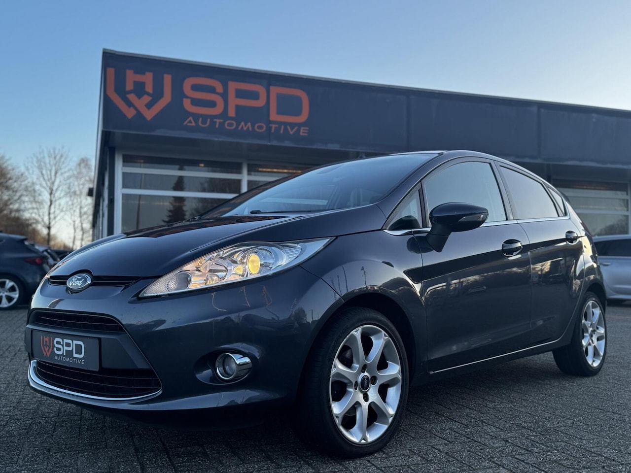 Ford Fiesta - 1.6Titanium|cruise|5-deurs|Isofix|bluetooth|trek - AutoWereld.nl