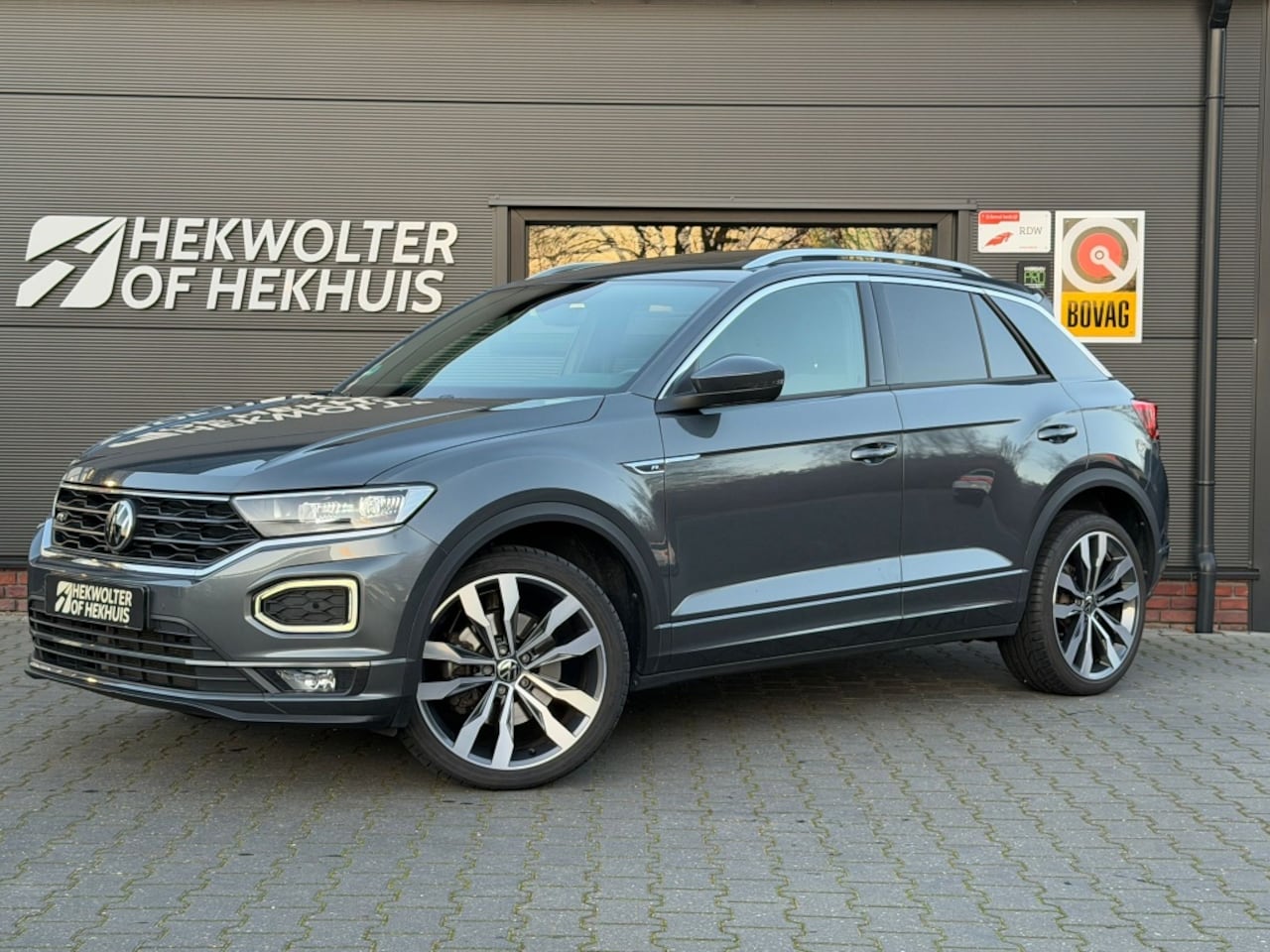 Volkswagen T-Roc - 1.5 TSI 150 PK DSG R-Line | Panodak | ACC | Camera | Carplay | L - AutoWereld.nl