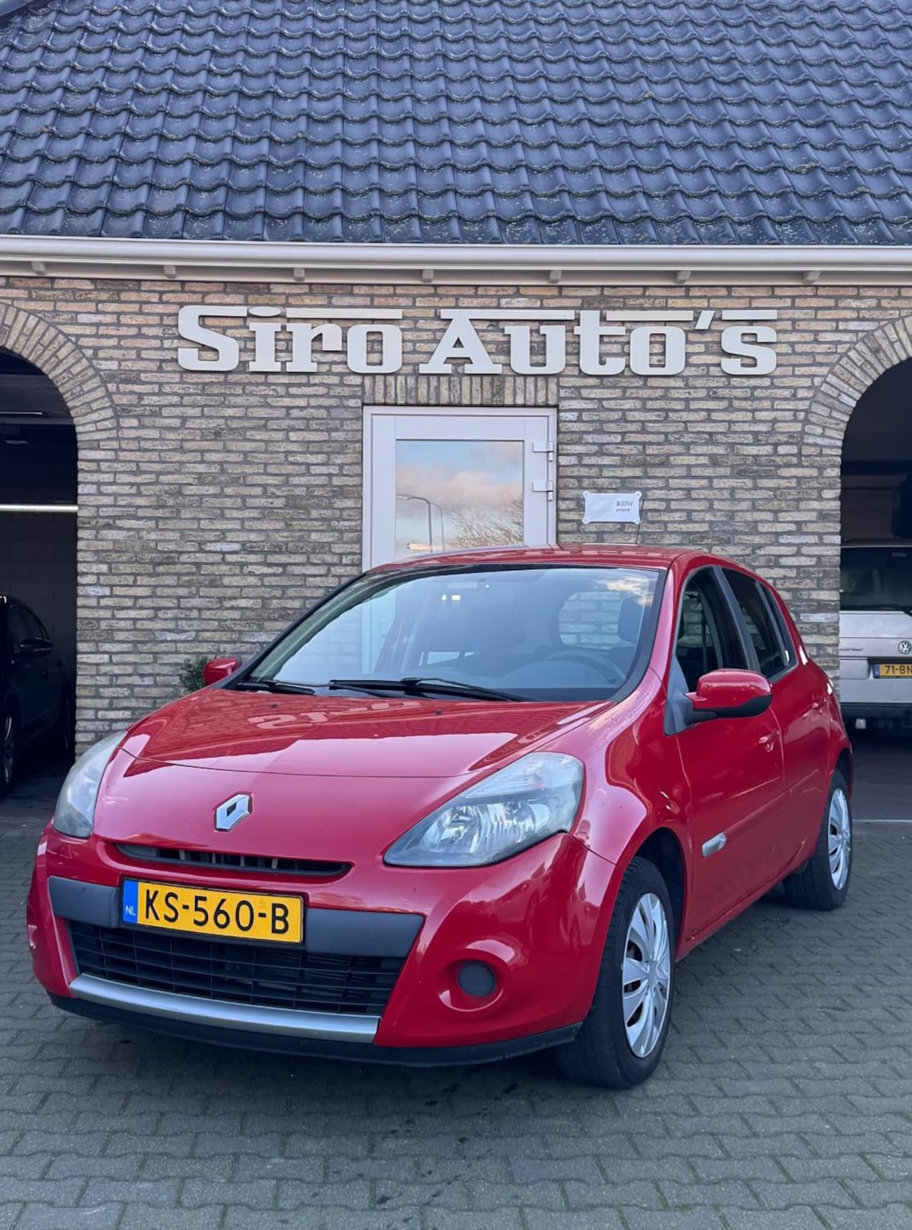 Renault Clio - 1.2 Authentique Bj 2013 met slechts 85320 Km - AutoWereld.nl