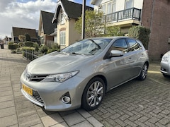 Toyota Auris - 1.8 Hybrid Executive trekhaak
