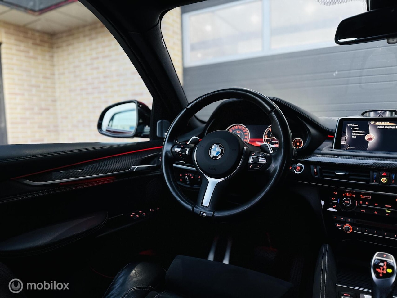 BMW X6 - M50D M PERFORMANCE|H Leder|bower wilkins Digi Dash - AutoWereld.nl