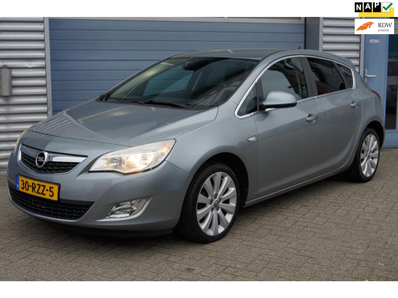 Opel Astra - 1.4 Turbo Cosmo | Navi | Cruise | Clima | 17” LM | Parkeersensoren - AutoWereld.nl
