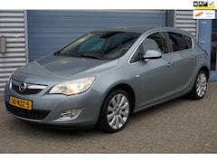Opel Astra - 1.4 Turbo Cosmo | Navi | Cruise | Clima | 17” LM | Parkeersensoren