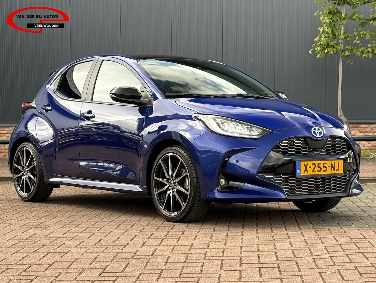 Toyota Yaris - 1.5 Hybrid GR Sport / Winterset / NL-auto / Als nieuw - AutoWereld.nl