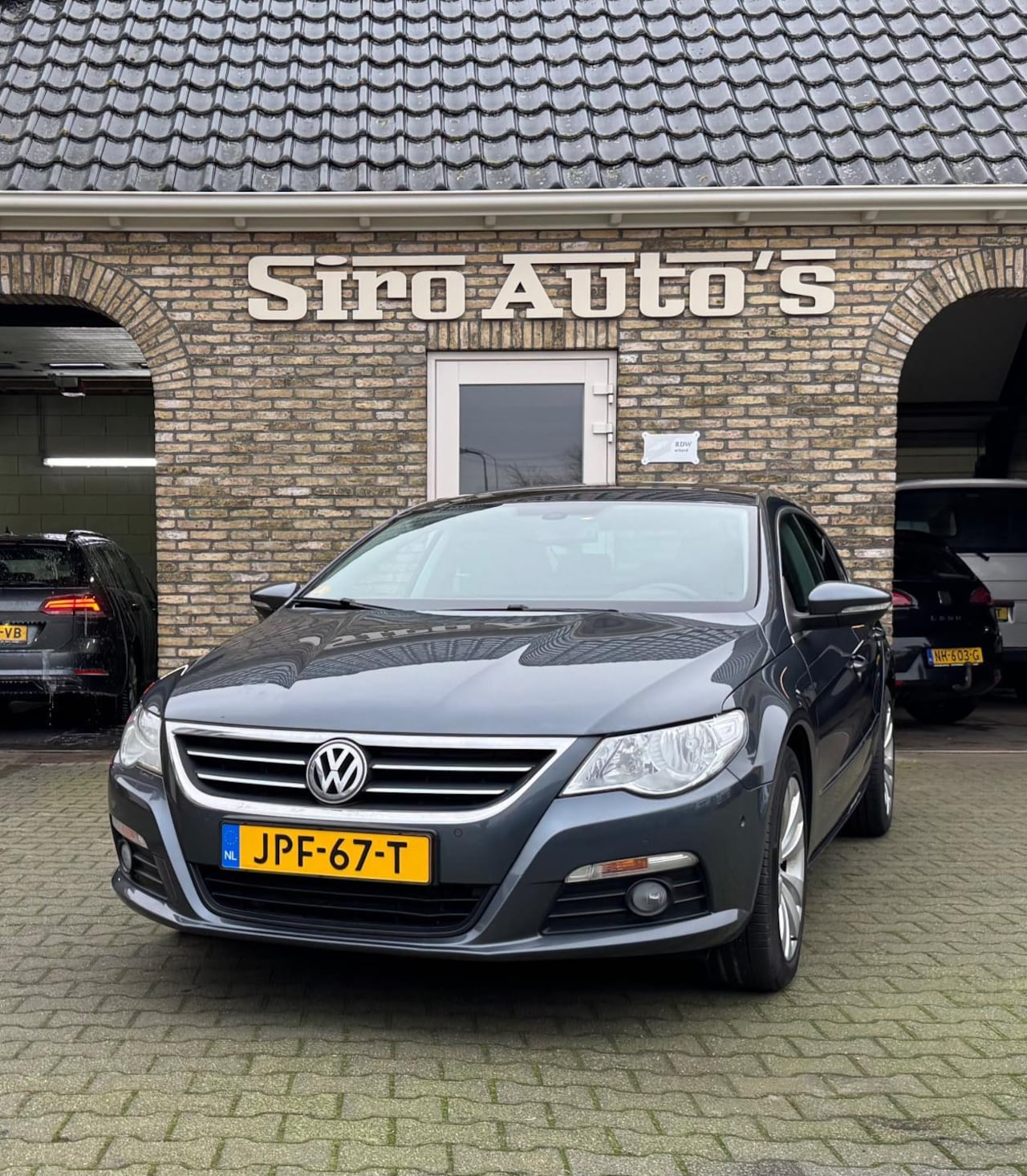 Volkswagen Passat CC - 2.0 TDI BlueMotion 4p.Bj 2011 weinig kilometers - AutoWereld.nl