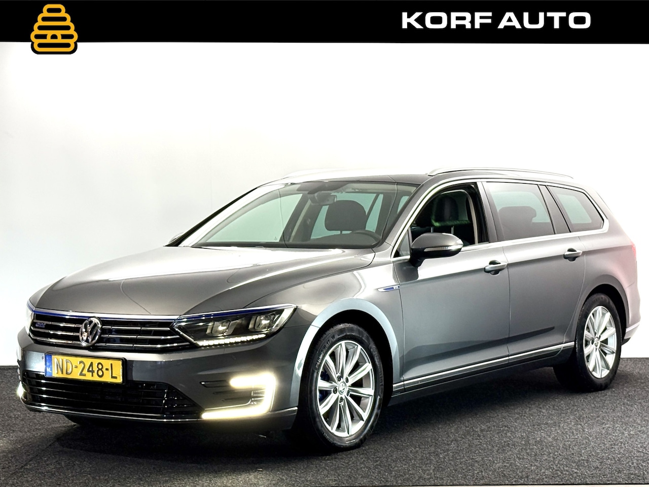 Volkswagen Passat Variant - 1.4 TSI GTE Highline / Camera / ACC / Trekhaak afn. - AutoWereld.nl
