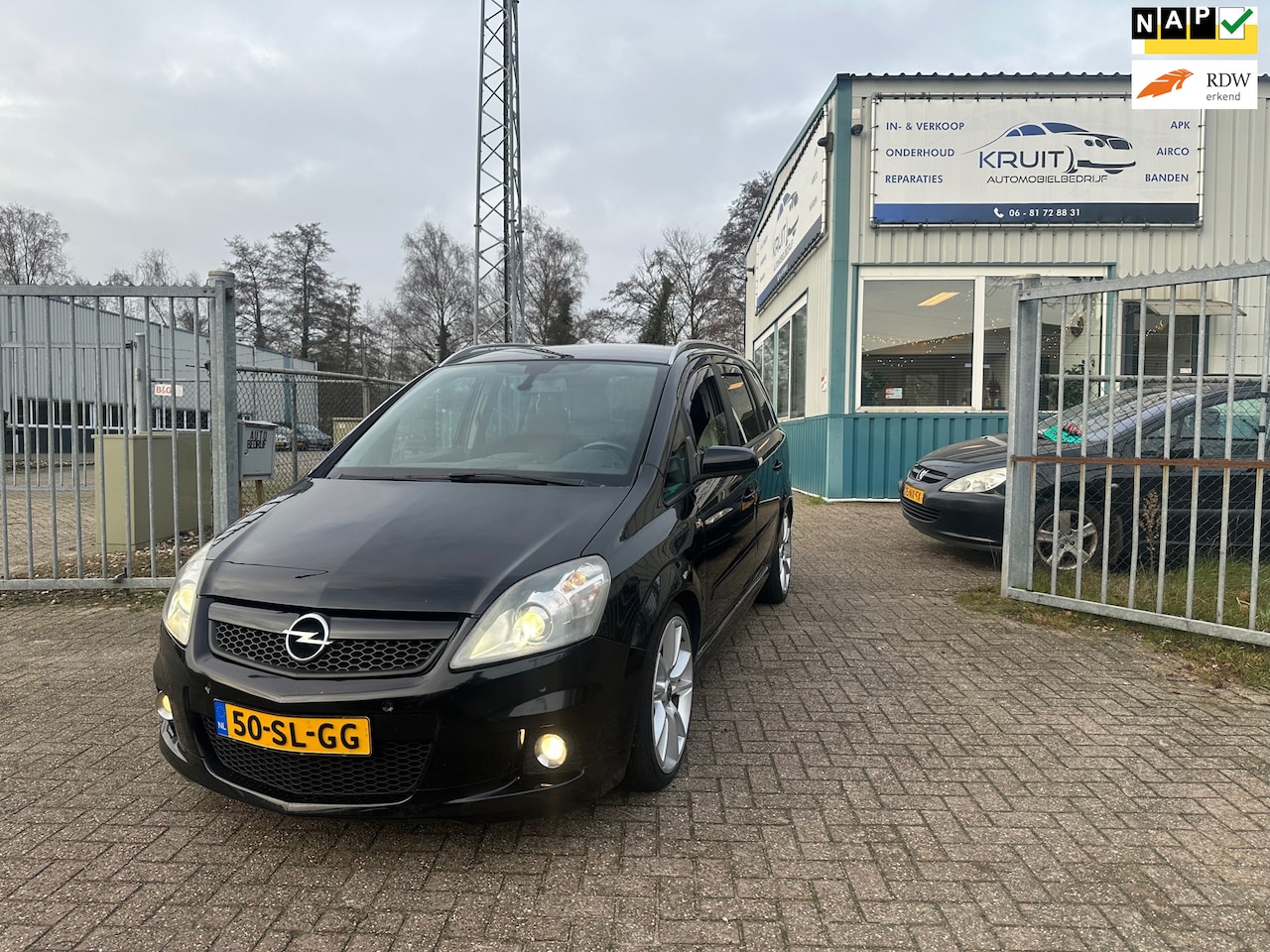 Opel Zafira - 2.0 T OPC 7-PERSOONS! BOMVOL! KOOPJE! APK 11-26! - AutoWereld.nl