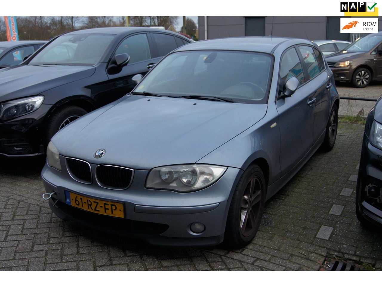 BMW 1-serie - 116i High Executive 2005 – Motor draait, auto start niet – EXPORT / HANDEL / PROJECT - AutoWereld.nl