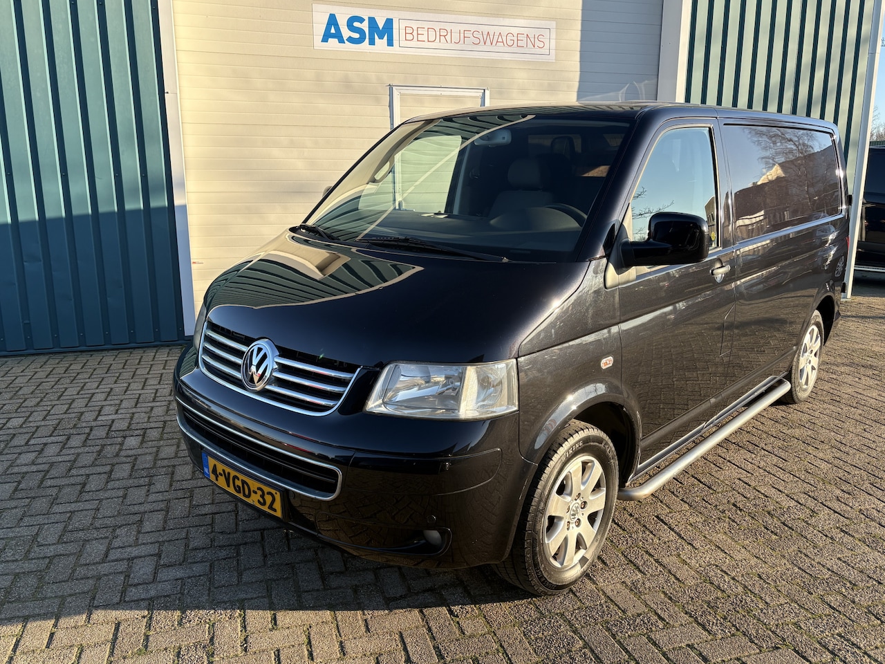 Volkswagen Transporter - 2.5 131Pk TDI 300 MHD / Cruise / Navi / Trekhaak / Apk t/m 06-03-2026 - AutoWereld.nl