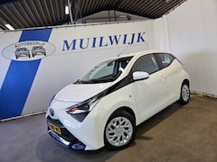 Toyota Aygo - 1.0 VVT-i x-play / Camera / CarPlay / NL Auto