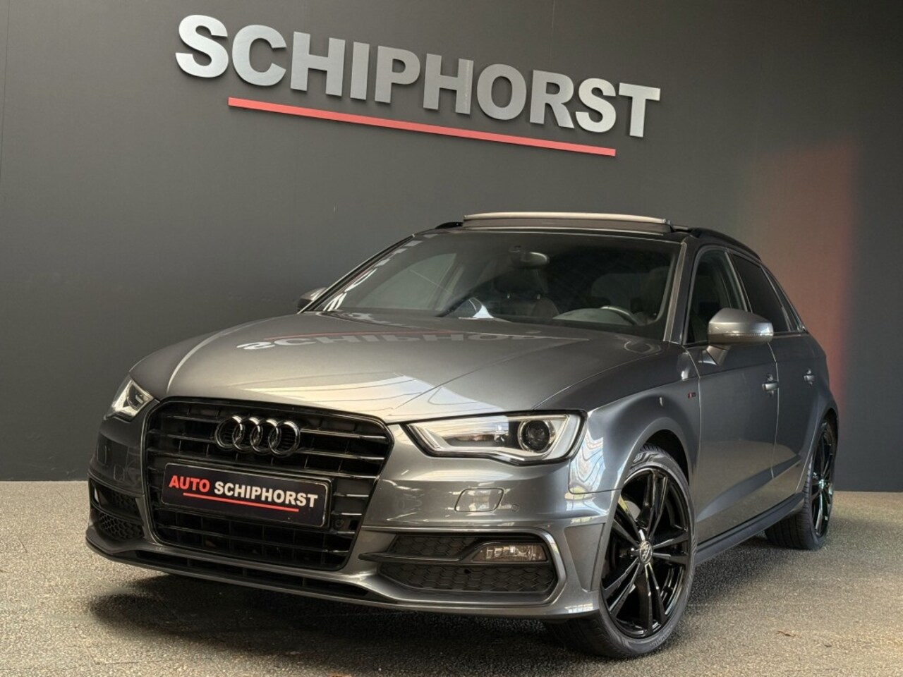 Audi A3 Sportback - A3 Sportback 2x S-line/panorama dak/18 inch/elec stoelen - AutoWereld.nl
