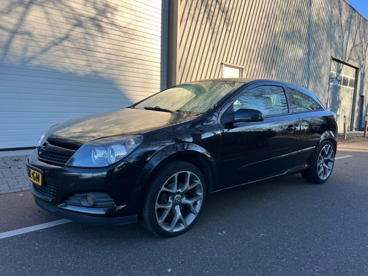 Opel Astra GTC - 1.8 Temptation 1.8 Temptation - AutoWereld.nl