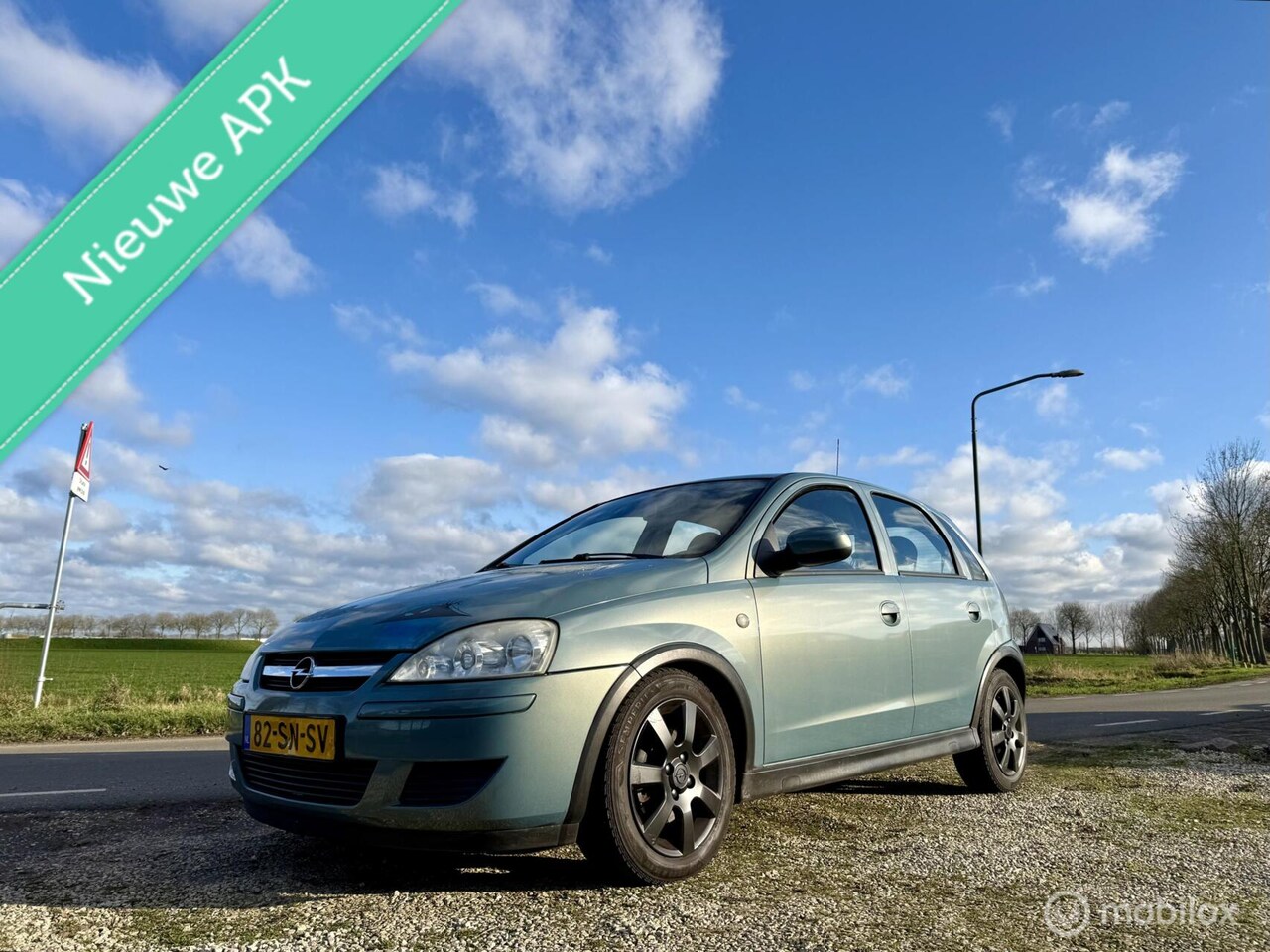 Opel Corsa - 1.4-16V Silverline 1.4-16V Silverline, BJ 2006, APK Jan 2027, Zuinig - AutoWereld.nl