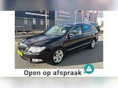 Skoda Superb Combi - 1.6 TDI Greenline Tour Business Line 2012 ZWART CLIMA XENON MEMORY NIEUWE APK