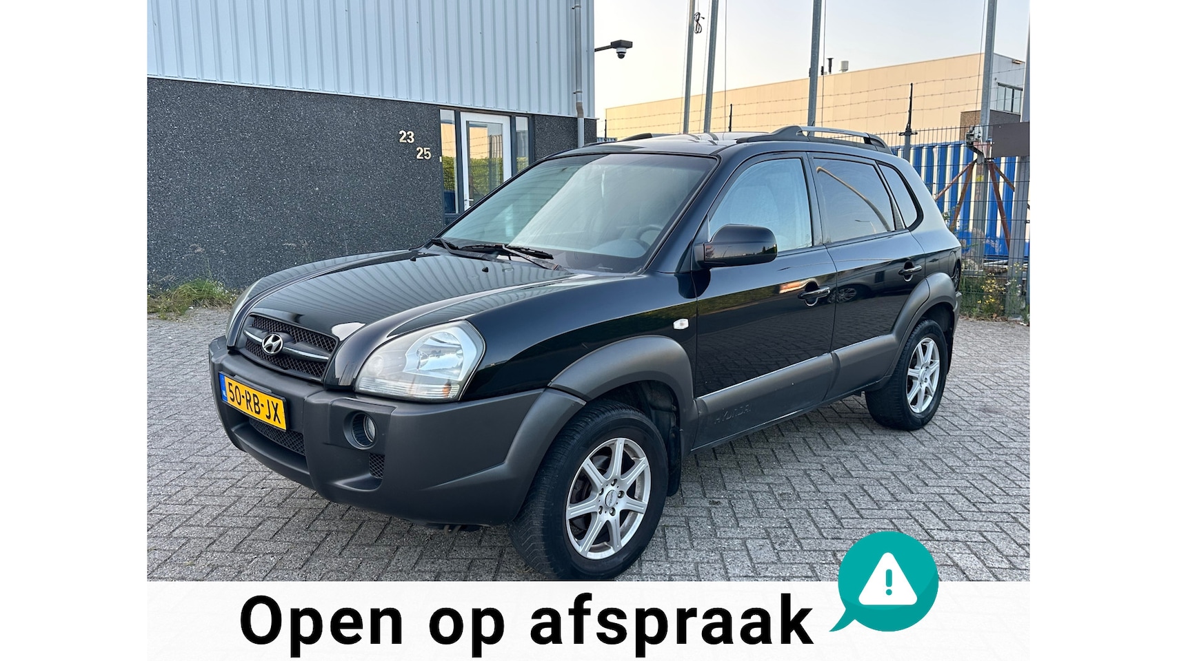 Hyundai Tucson - 2.0i Dynamic 2005 Zwart Schuifdak Airco - AutoWereld.nl