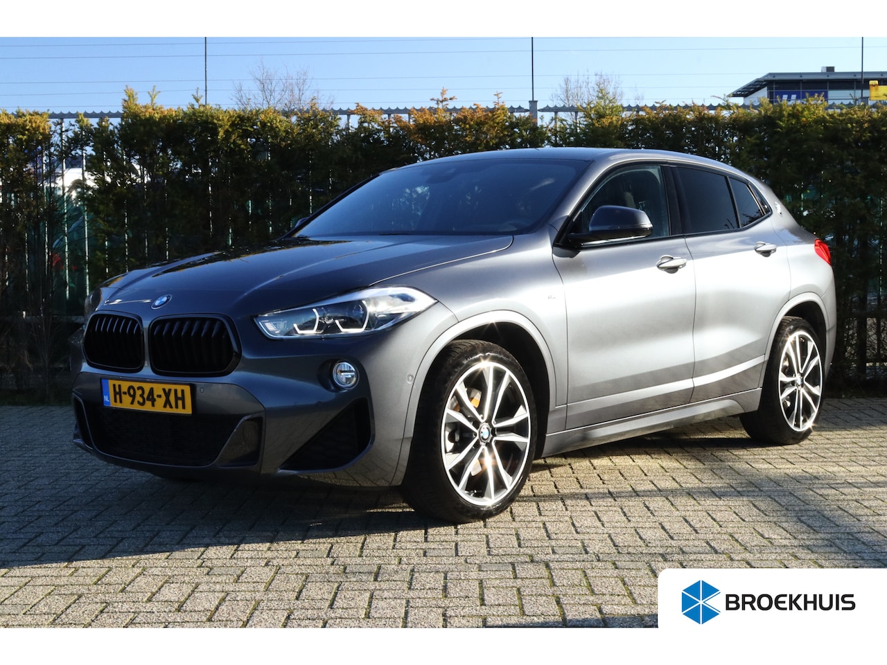 BMW X2 - sDrive20i High Executive M-Sport | Stoel+Stuurverwarming | Trekhaak | Camera | HUD | Memor - AutoWereld.nl