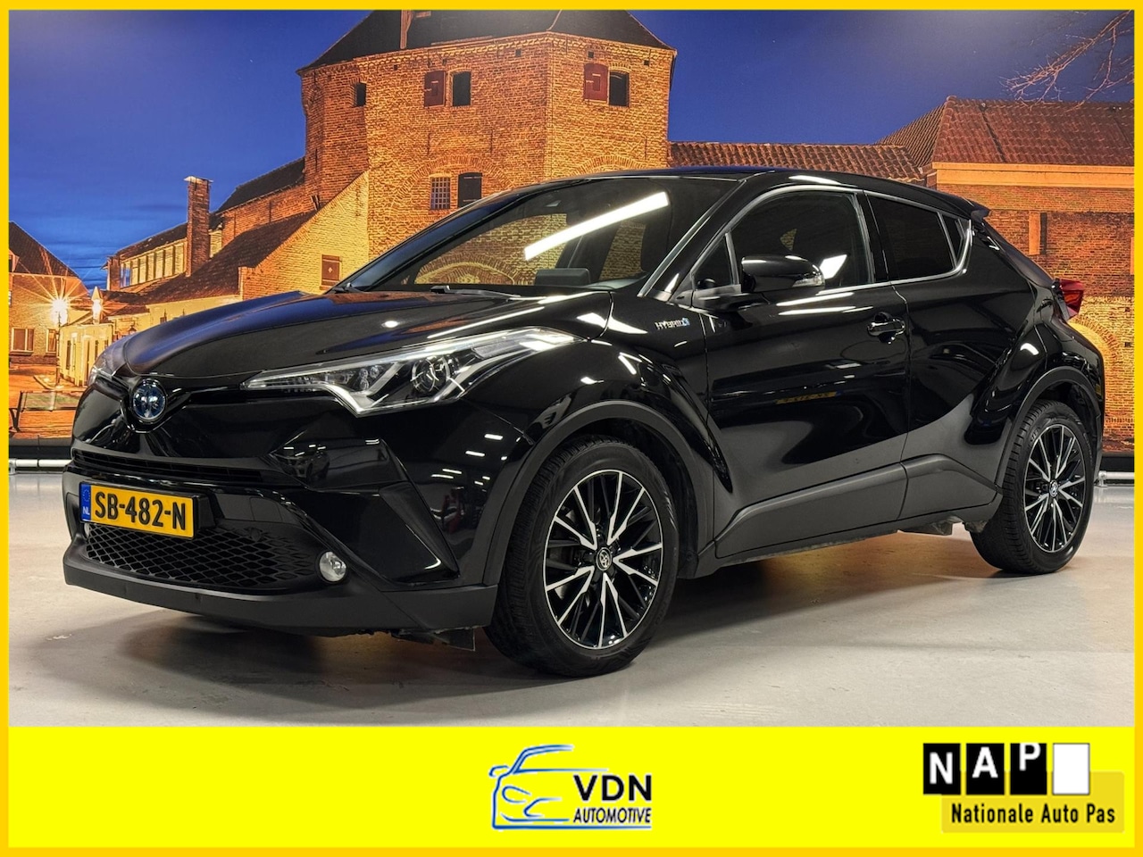 Toyota C-HR - 1.8 Hybrid Dynamic Aut Camera Xenon Keyless Entry - AutoWereld.nl