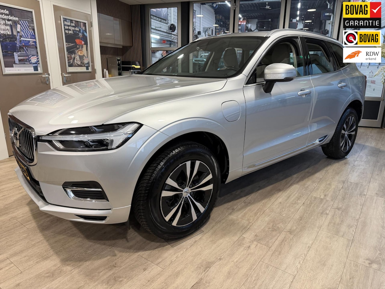 Volvo XC60 - 2.0 T8 Plug-in hybrid AWD Inscription - AutoWereld.nl