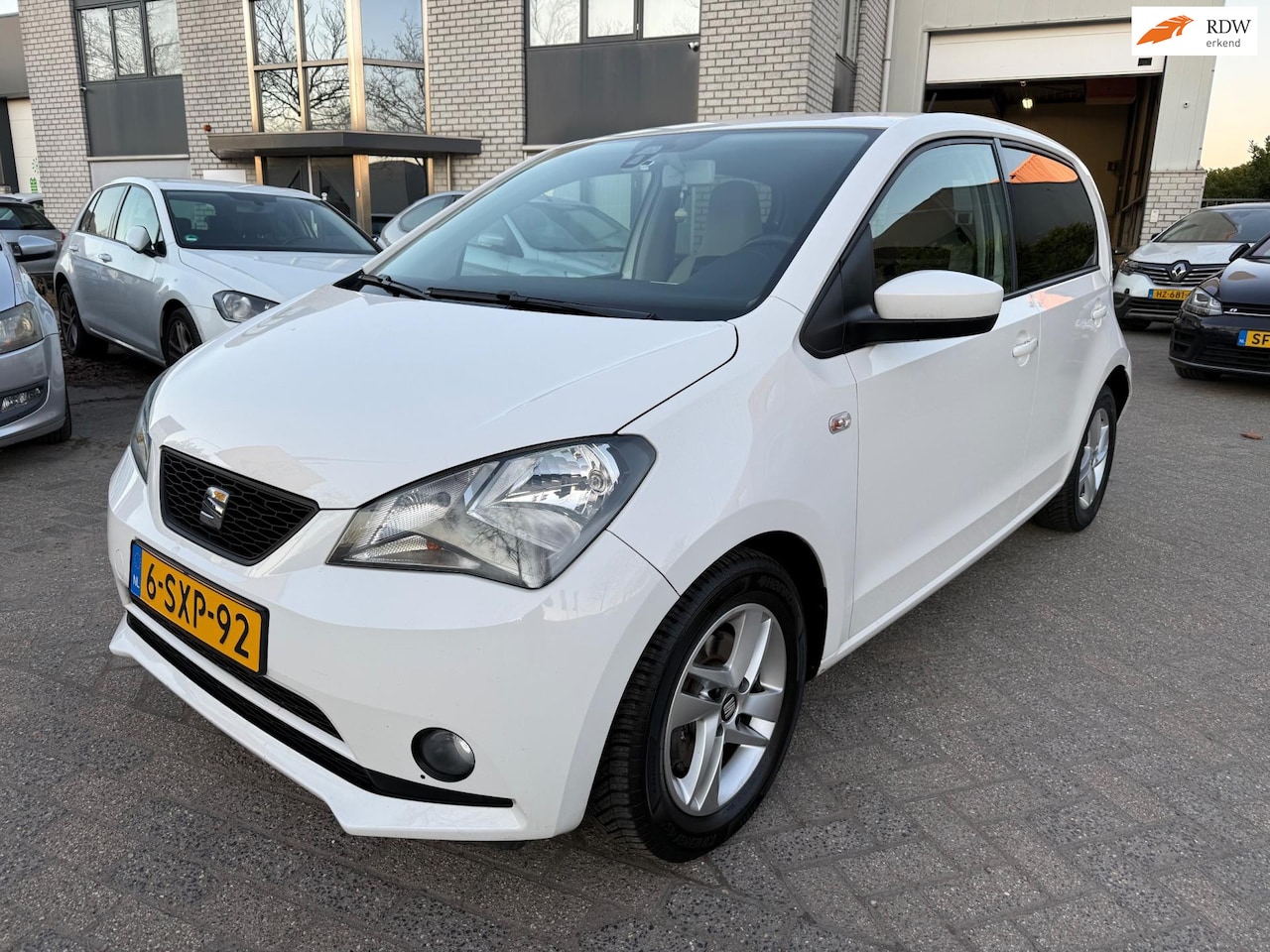 SEAT Mii - 1.0 Chill Out 5 Deurs Airco Elektr Ramen - AutoWereld.nl
