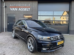 Volkswagen Tiguan - 1.4 TSI ACT R line Panoramadak , Navi , Clima