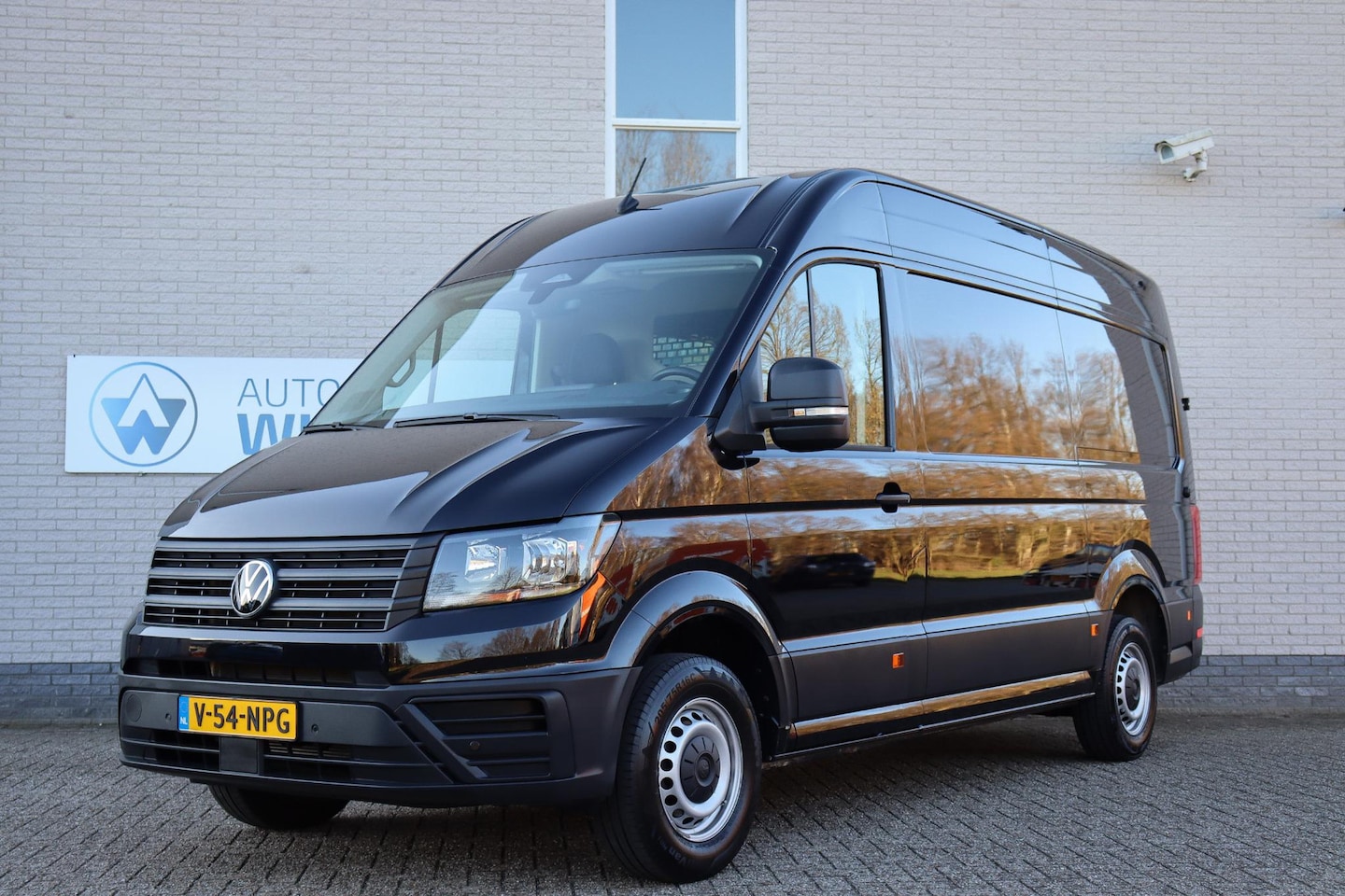 Volkswagen Crafter - 35 2.0 TDI L3H3 Comfo facelift bpm vrij Autom Virtual cockpit - AutoWereld.nl