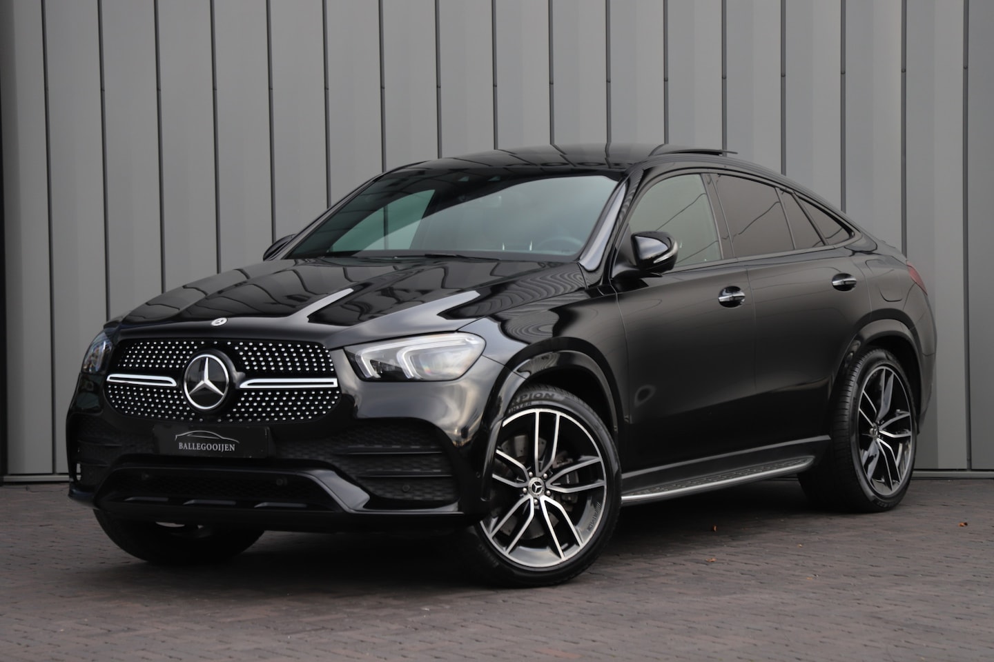 Mercedes-Benz GLE-Klasse Coupé - 350e AMG 4-Matic | 333PK | Luchtvering | Head-up | Burmester | Keyless-go | Sfeerverlichti - AutoWereld.nl