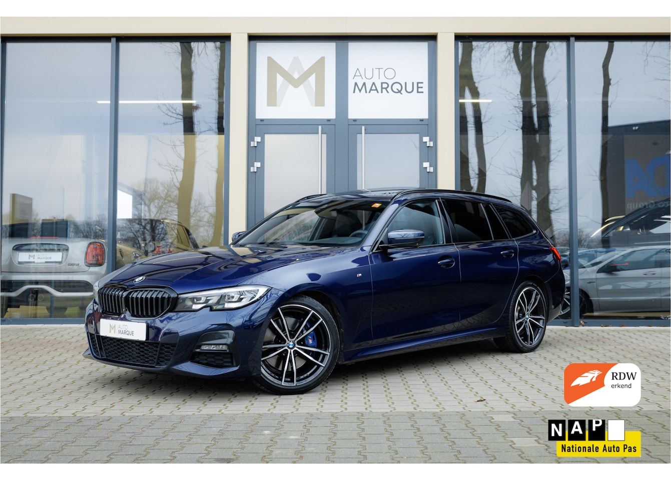 BMW 3-serie Touring - 330i Aut. Executive | M Sportpakket | Panoramadak | 19" LM Velgen | Harman Kardon | 360 Ca - AutoWereld.nl