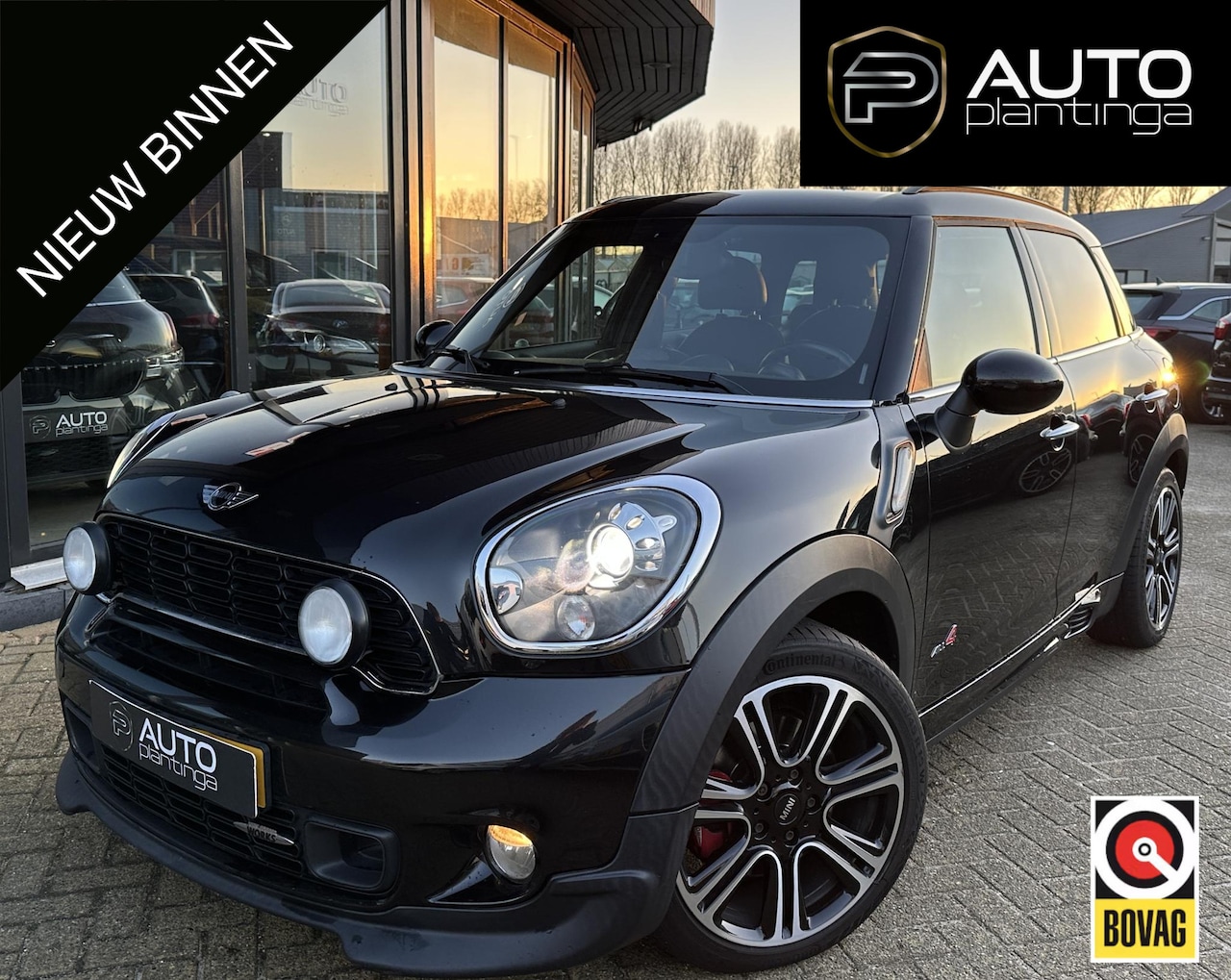 MINI Countryman - Mini 1.6 John Cooper Works ALL4 Chili 218PK | NL AUTO | Harman Kardon | Elektrisch Glazen - AutoWereld.nl