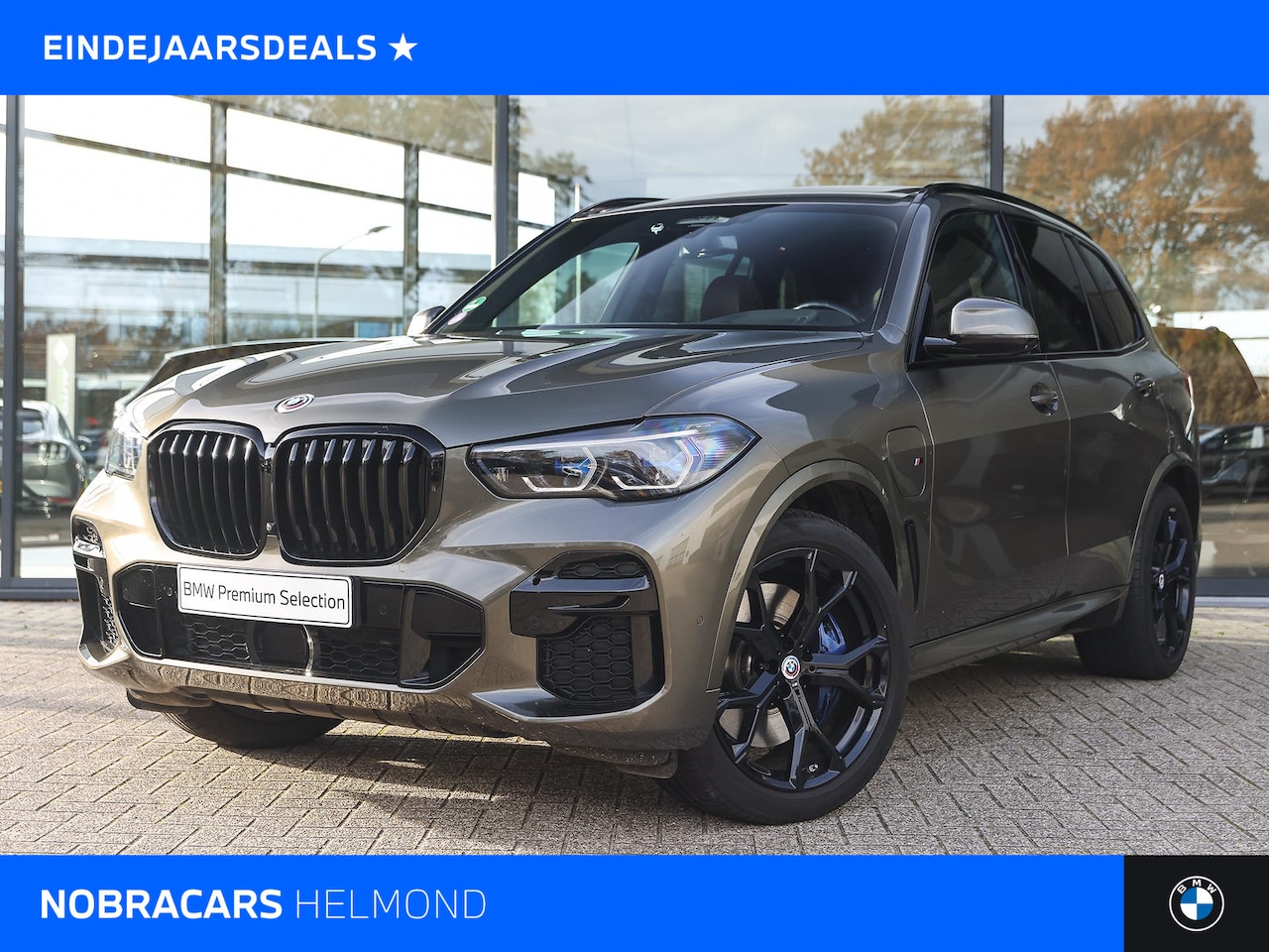 BMW X5 - xDrive45e M Sport Automaat / Panoramadak / Trekhaak / Sportstoelen / Adaptief onderstel / - AutoWereld.nl