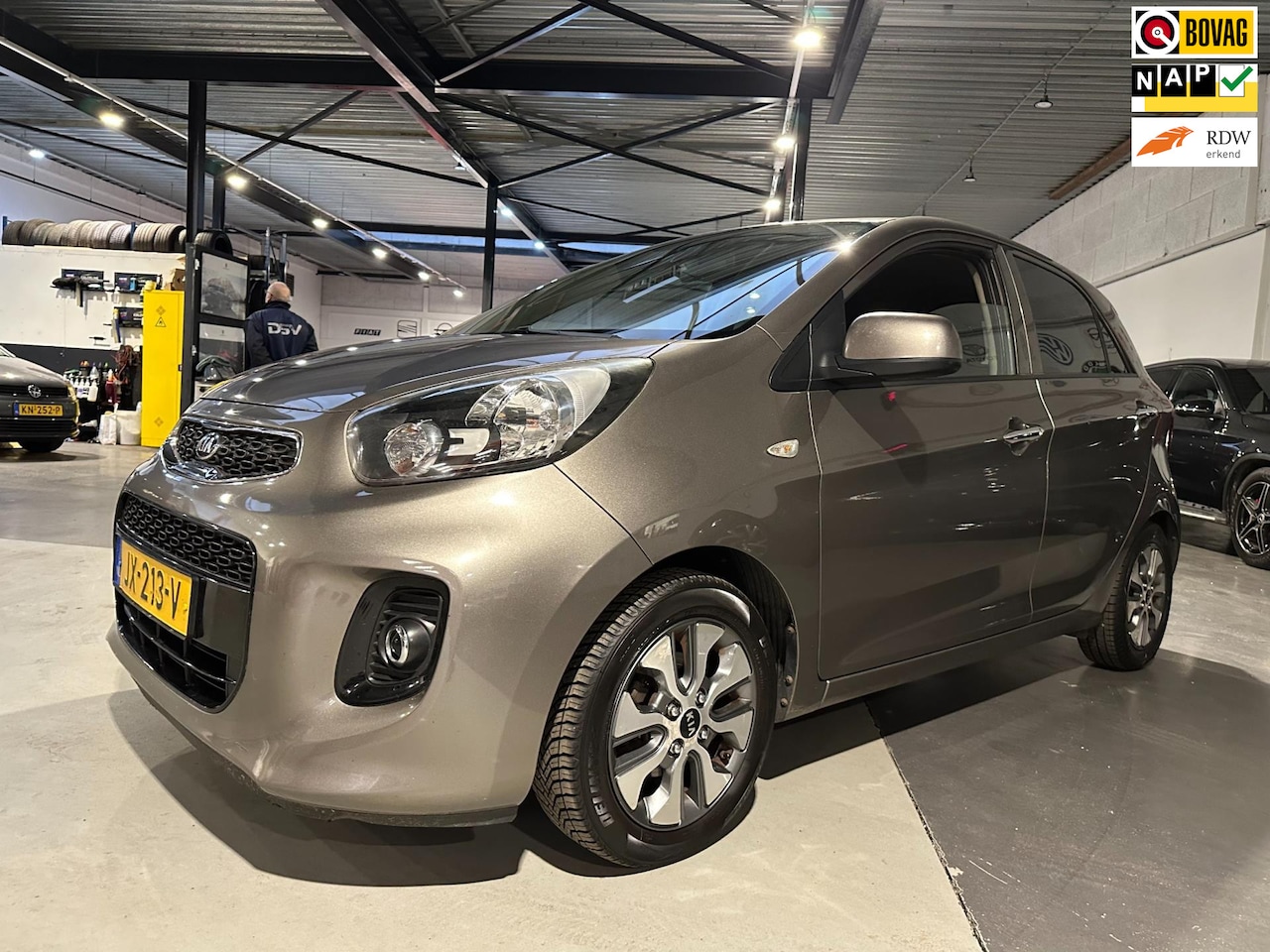 Kia Picanto - 1.0 CVVT ComfortPlusLine Navigator/Dealer onderhouden - AutoWereld.nl