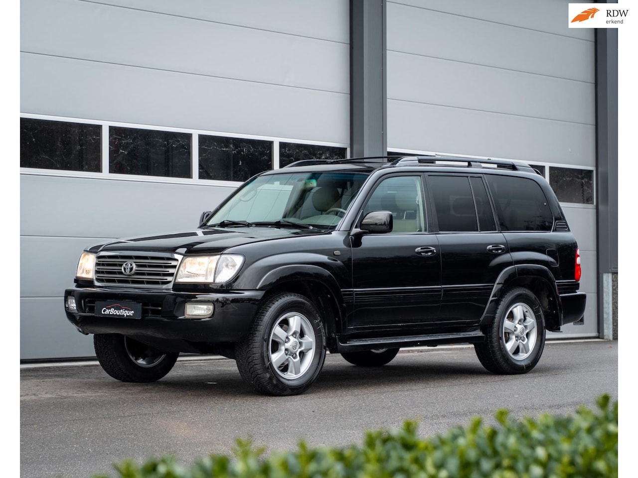 Toyota Land Cruiser 100 - 4.7i V8 Executive 7zits I Camera I - AutoWereld.nl