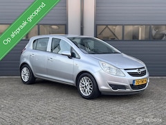 Opel Corsa - 1.2-16V Essentia Uitvoering // 5Drs_Bwj 08