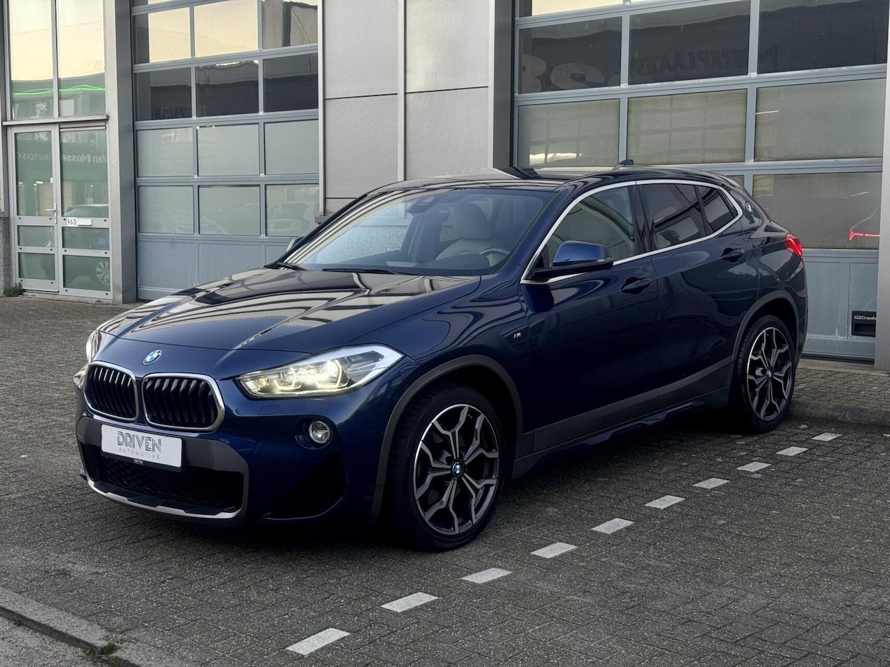 BMW X2 - 20i 2.0 xDrive | M Sport - Indivdual - Rijk Uitgerust - AutoWereld.nl